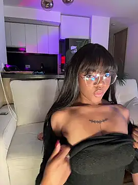 tiana nave online show from November 2, 2025, 2:49 am