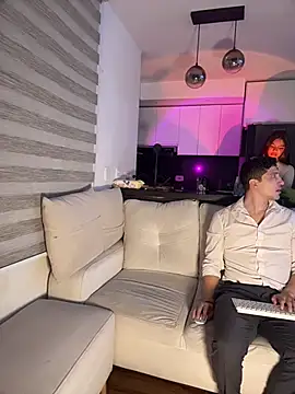 tiana nave online show from March 27, 2026, 2:42 am