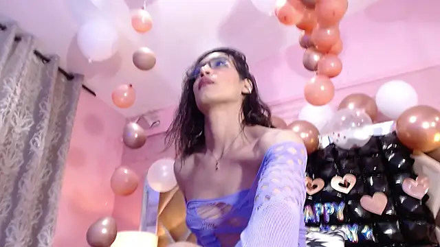 giselle ocampo online show from November 11, 2025, 1:06 pm