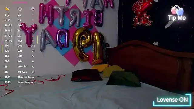 Snapshot of Lillianhot68 chatting on February 18, 2025, 5:09 pm Lillianhot68 online show from February 18, 2025, 5:09 pm