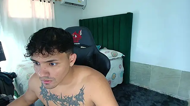 Snapshot of man_dur07 chatting on March 30, 2026, 8:10 pm man dur07 online show from March 30, 2026, 8:10 pm