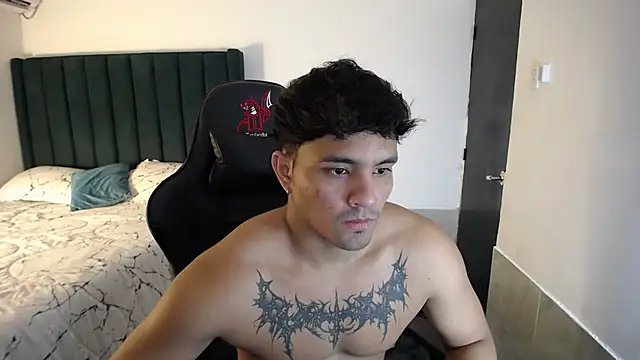 Snapshot of man_dur07 chatting on October 28, 2025, 7:57 pm man dur07 online show from October 28, 2025, 7:57 pm