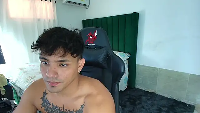 Snapshot of man_dur07 chatting on March 31, 2026, 9:17 pm man dur07 online show from March 31, 2026, 9:17 pm