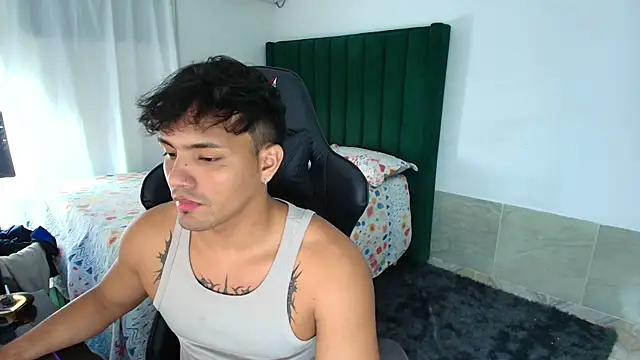 Snapshot of man_dur07 chatting on March 11, 2026, 4:28 am man dur07 online show from March 11, 2026, 4:28 am