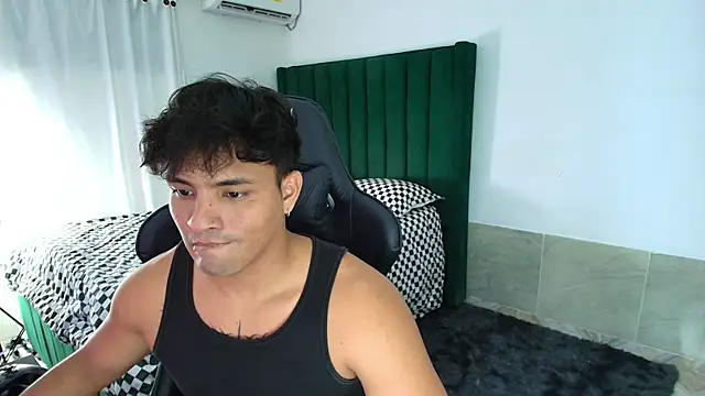 Snapshot of man_dur07 chatting on February 11, 2026, 5:18 am man dur07 online show from February 11, 2026, 5:18 am