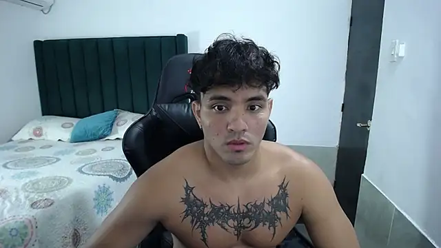 Snapshot of man_dur07 chatting on October 10, 2025, 7:47 pm man dur07 online show from October 10, 2025, 7:47 pm