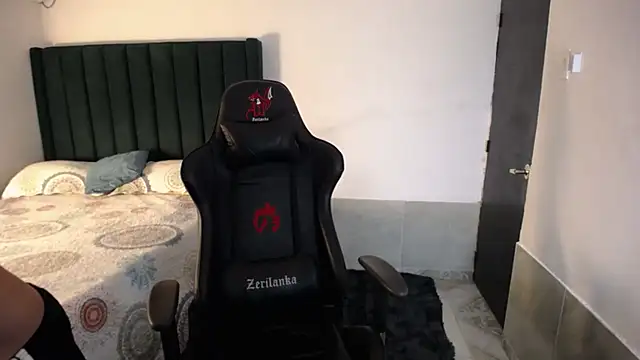 Snapshot of man_dur07 chatting on November 7, 2025, 8:02 pm man dur07 online show from November 7, 2025, 8:02 pm