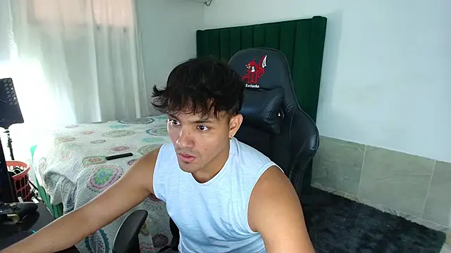 Snapshot of man_dur07 chatting on March 18, 2026, 9:48 pm man dur07 online show from March 18, 2026, 9:48 pm