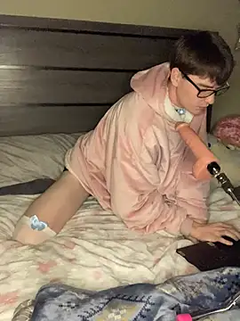 YourFavTwinkie online show from December 16, 2024, 6:53 am