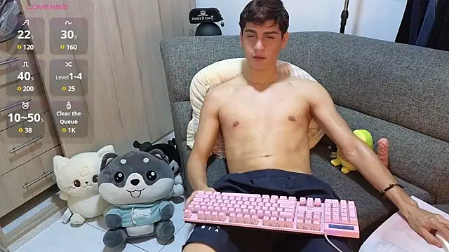 zackary 0 online show from December 7, 2024, 12:46 am