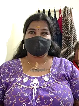 Snapshot of sulekha-mallu chatting on January 26, 2025, 3:14 pm sulekha-mallu online show from January 26, 2025, 3:14 pm