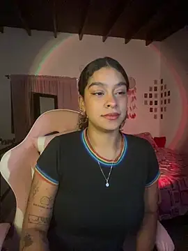 Arteatenea   online show from December 18, 2025, 3:11 am