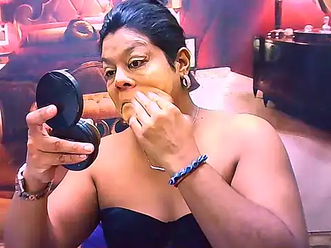 indianCherryPie online show from May 18, 2026, 5:13 am