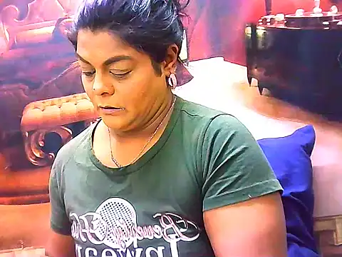 indianCherryPie online show from May 25, 2026, 5:18 am