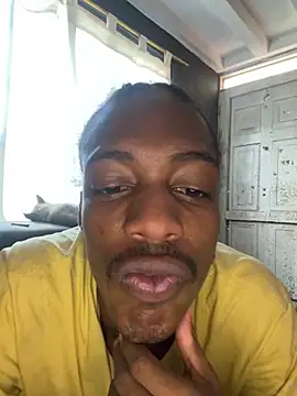 Snapshot of LarryCollin chatting on March 22, 2025, 6:03 pm LarryCollin online show from March 22, 2025, 6:03 pm