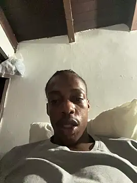 Snapshot of LarryCollin chatting on March 17, 2025, 11:31 am LarryCollin online show from March 17, 2025, 11:31 am