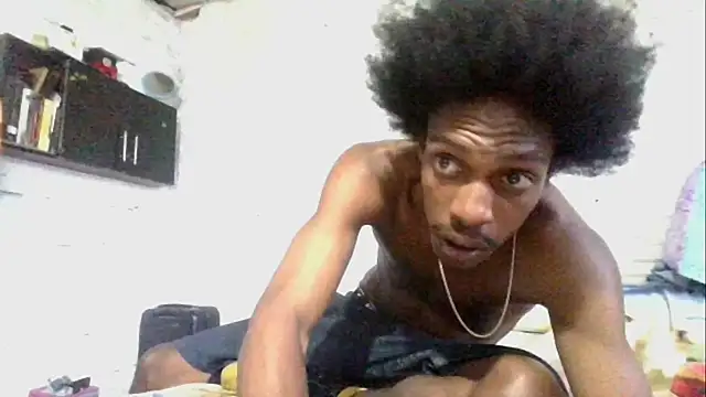 Snapshot of LarryCollin chatting on October 18, 2025, 10:12 pm LarryCollin online show from October 18, 2025, 10:12 pm