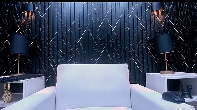 Snapshot of LarryCollin chatting on March 10, 2025, 3:45 am LarryCollin online show from March 10, 2025, 3:45 am