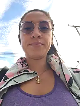 Snapshot of VALERY-03_ chatting on February 21, 2025, 12:27 pm VALERY-03 online show from February 21, 2025, 12:27 pm