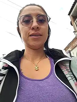 Snapshot of VALERY-03_ chatting on February 15, 2025, 12:33 pm VALERY-03 online show from February 15, 2025, 12:33 pm