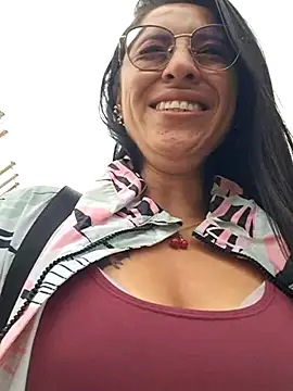 Snapshot of VALERY-03_ chatting on March 12, 2025, 12:36 pm VALERY-03 online show from March 12, 2025, 12:36 pm