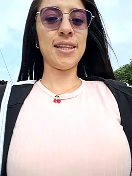 Snapshot of VALERY-03_ chatting on March 10, 2025, 9:18 pm VALERY-03 online show from March 10, 2025, 9:18 pm