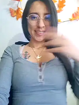 Snapshot of VALERY-03_ chatting on September 18, 2025, 12:08 pm VALERY-03 online show from September 18, 2025, 12:08 pm
