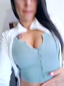 Snapshot of VALERY-03_ chatting on September 23, 2025, 12:12 pm VALERY-03 online show from September 23, 2025, 12:12 pm