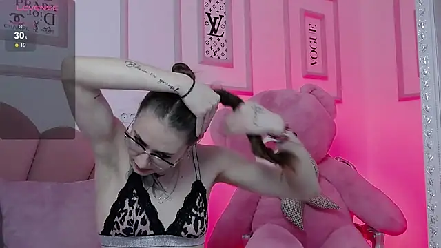 Snapshot of Abby__White chatting on March 10, 2025, 5:39 pm Abby White online show from March 10, 2025, 5:39 pm
