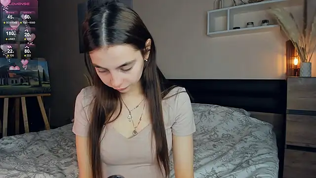 MaryJacksoon online show from February 28, 2025, 7:37 am