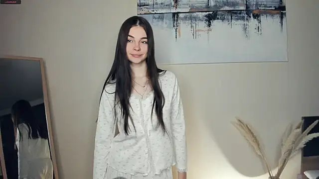 MaryJacksoon online show from November 29, 2025, 7:30 am