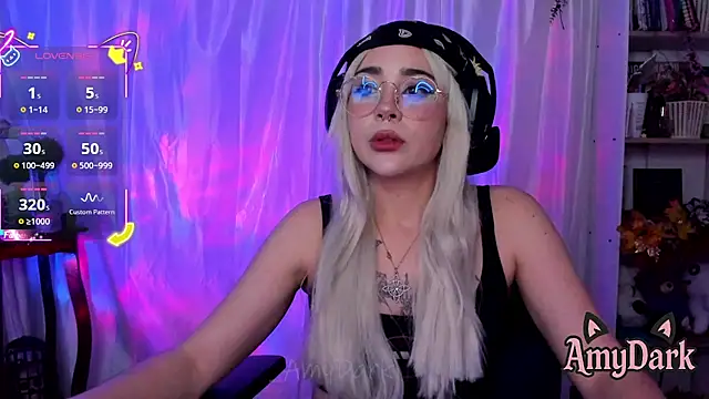 Snapshot of _AmyDark chatting on February 11, 2026, 11:15 pm AmyDark online show from February 11, 2026, 11:15 pm