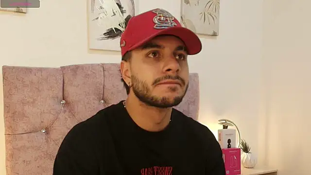 Amadeo Wild online show from April 14, 2026, 3:55 am