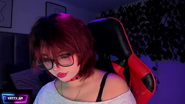 Kitty Gang online show from October 15, 2025, 1:59 am