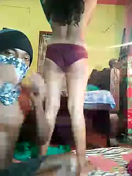 Snapshot of indiancouple09 chatting on February 4, 2025, 5:23 pm indiancouple09 online show from February 4, 2025, 5:23 pm