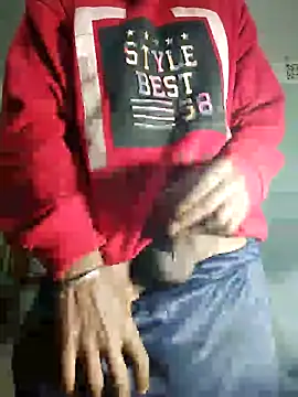 Snapshot of indiancouple09 chatting on January 11, 2025, 12:01 am indiancouple09 online show from January 11, 2025, 12:01 am