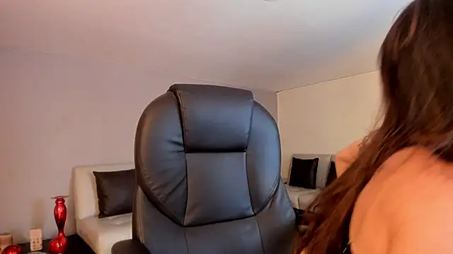 samii live online show from November 11, 2025, 2:39 am