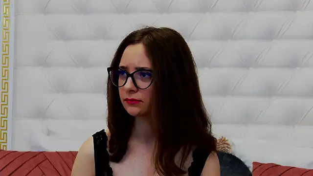 Snapshot of Lenna_Paul chatting on March 14, 2025, 7:59 am Lenna Paul online show from March 14, 2025, 7:59 am