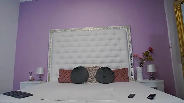 Lenna Paul online show from January 10, 2026, 4:52 am