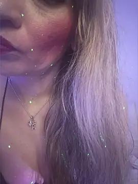 Snapshot of emma_collson chatting on March 7, 2026, 3:35 am emma collson online show from March 7, 2026, 3:35 am