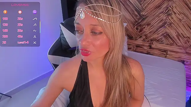 Snapshot of emma_collson chatting on November 29, 2025, 1:28 am emma collson online show from November 29, 2025, 1:28 am