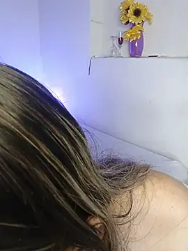 Snapshot of emma_collson chatting on April 5, 2026, 3:13 am emma collson online show from April 5, 2026, 3:13 am