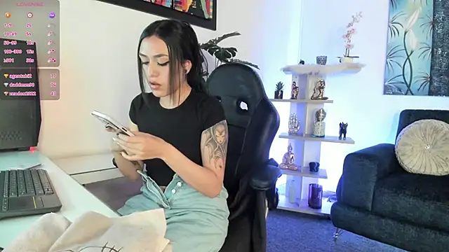 Snapshot of BaphyBaby chatting on October 16, 2025, 7:44 pm BaphyBaby online show from October 16, 2025, 7:44 pm