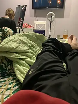 Snapshot of Alex17am chatting on February 18, 2026, 9:11 pm Alex17am online show from February 18, 2026, 9:11 pm