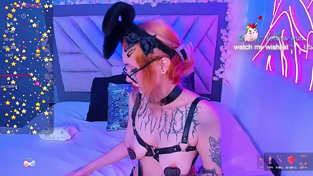 Snapshot of DogirlyWoof chatting on January 2, 2025, 4:41 am DogirlyWoof online show from January 2, 2025, 4:41 am