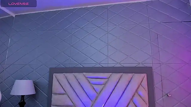 Snapshot of DogirlyWoof chatting on December 31, 2024, 8:15 am DogirlyWoof online show from December 31, 2024, 8:15 am