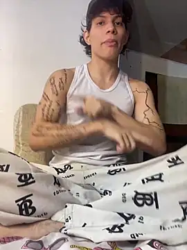 lax777  online show from February 3, 2026, 8:19 am