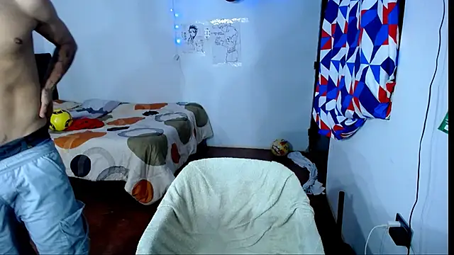 Snapshot of freddy_romas chatting on February 26, 2026, 1:05 am freddy romas online show from February 26, 2026, 1:05 am