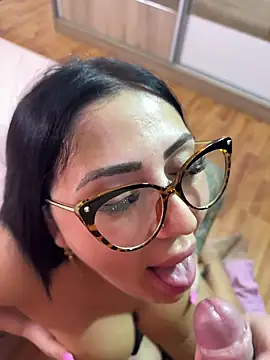 Evafiregirl online show from November 7, 2025, 5:12 am