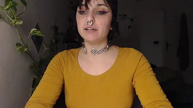 kinkyspirali online show from January 6, 2026, 9:30 pm